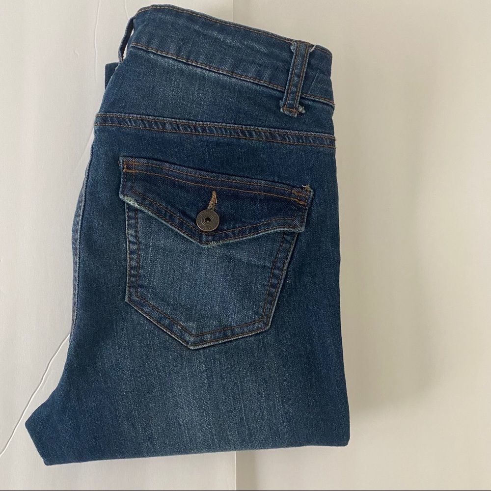 Vanilla Star Mid Rise Skinny Distressed Jeans Sz 3‎